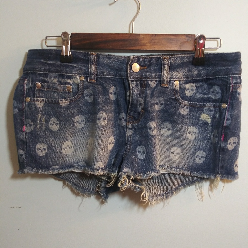 PINK Skull Print Raw Hem Cheeky Shorts